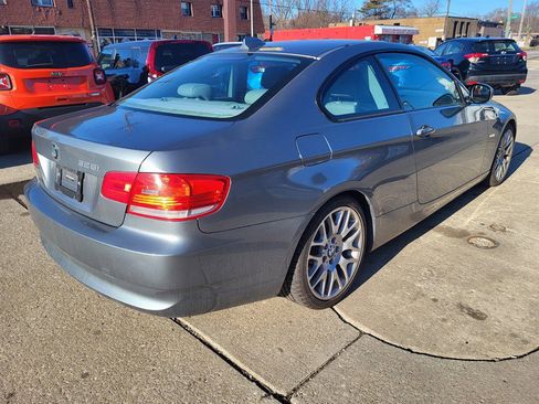 Used 2010 BMW 328i Coupe image 4