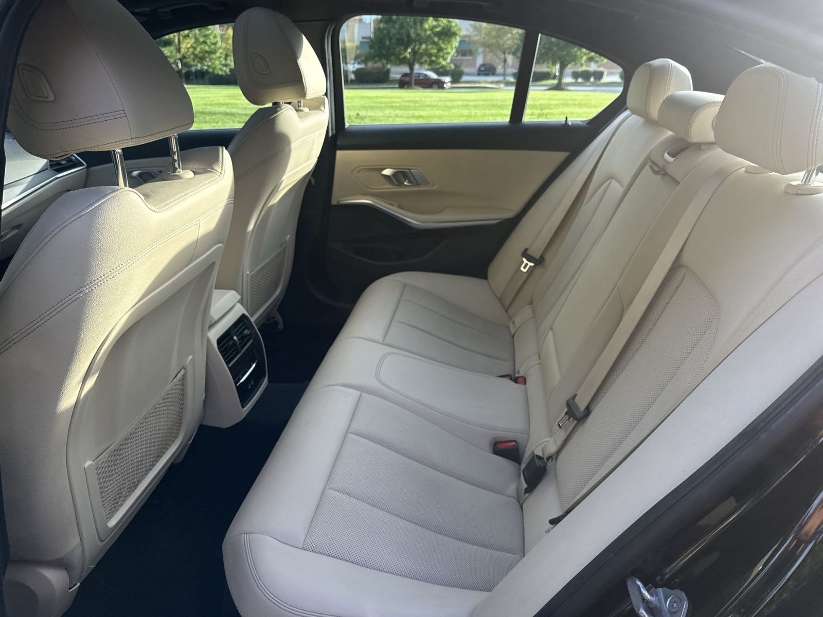 Used 2022 BMW 330i xDrive Sedan AWD/4WD image 24