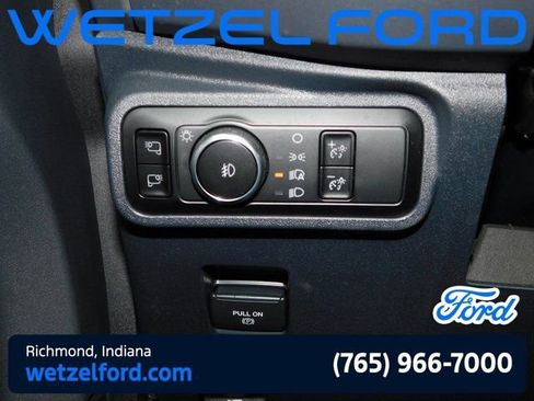 Used 2025 Ford Bronco Badlands AWD/4WD image 24