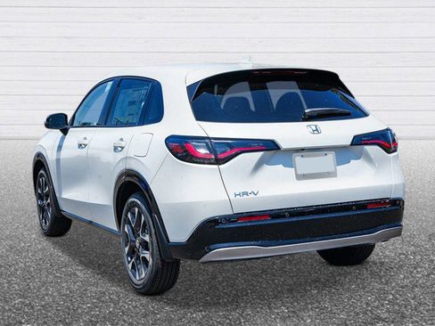 New 2026 Honda HR-V EX-L image 2