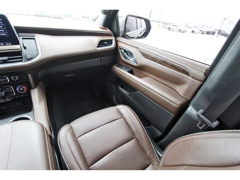 Used 2021 Chevrolet Tahoe High Country AWD/4WD image 10