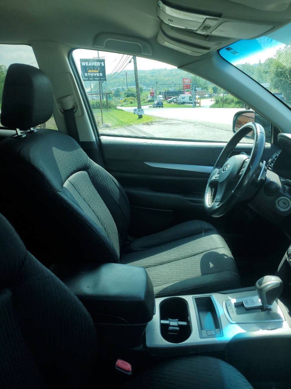 Used 2012 Subaru Outback 2.5i Premium AWD/4WD image 7