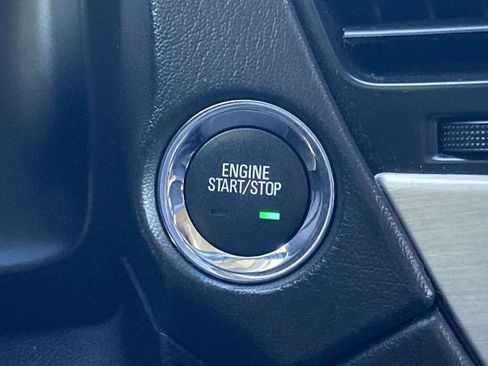 Used 2018 GMC Yukon XL Denali RWD image 13