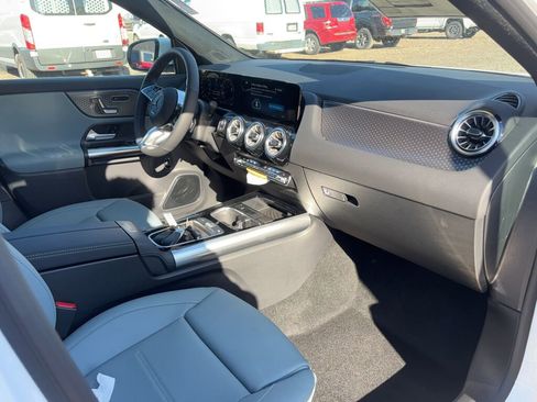 New 2026 Mercedes-Benz GLA 250 4MATIC image 12