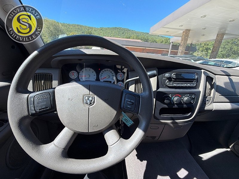 Used 2005 Dodge Ram 1500 Truck SLT RWD image 21