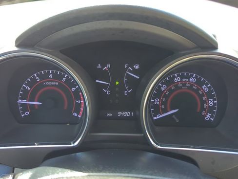 Used 2013 Toyota Highlander SE image 19