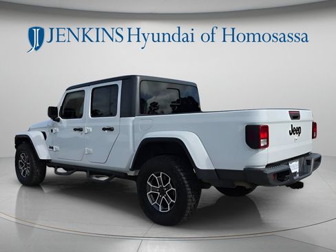 Used 2020 Jeep Gladiator Sport AWD/4WD image 8