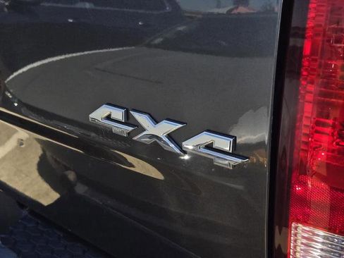 Used 2019 RAM 1500 Tradesman w/ Tradesman SXT Package image 7