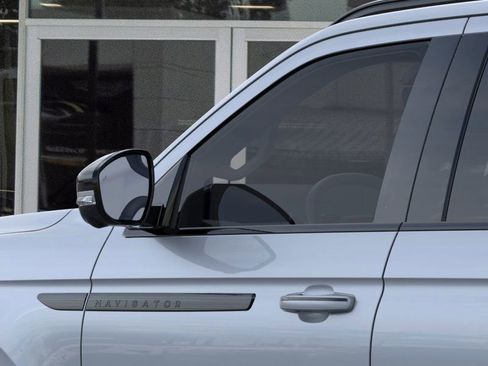 New 2025 Lincoln Navigator Reserve image 20