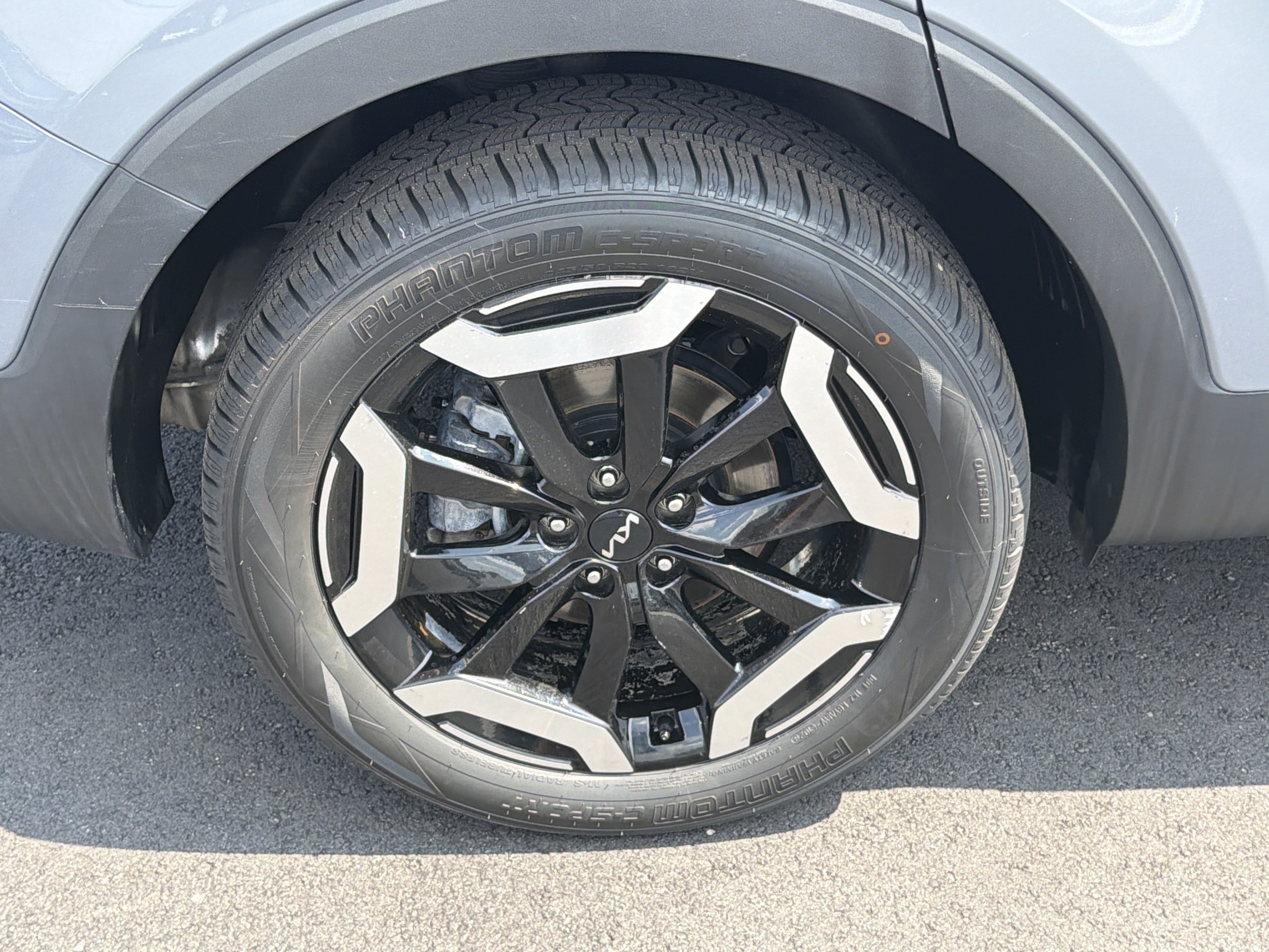 Used 2025 Kia Telluride S FWD image 17