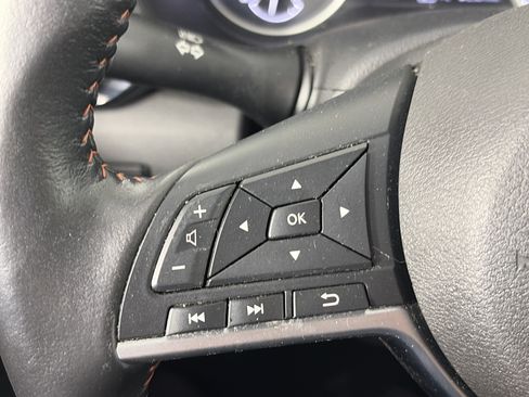 Certified 2024 Nissan Sentra SR FWD image 30