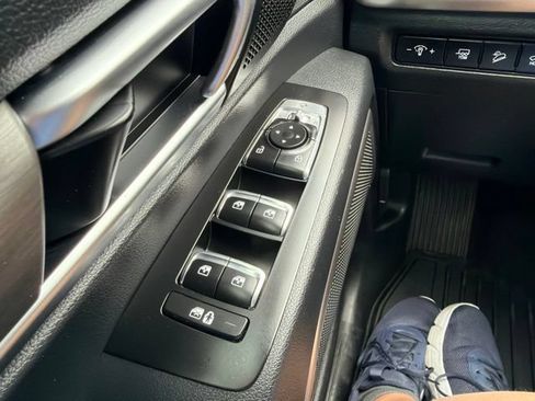 Certified 2025 Kia Telluride EX X-Line AWD/4WD image 16