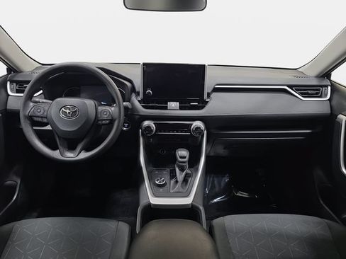Certified 2025 Toyota RAV4 XLE AWD/4WD image 9