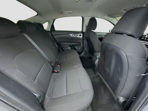 Used 2019 Kia Forte LXS image 17