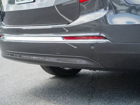 Certified 2024 Volvo XC90 B6 Plus w/ Protection Package Premier AWD/4WD image 9