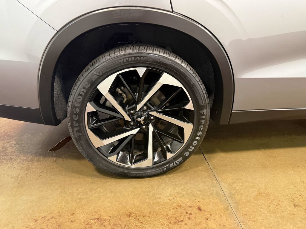 Used 2024 Mitsubishi Outlander SE AWD/4WD image 91