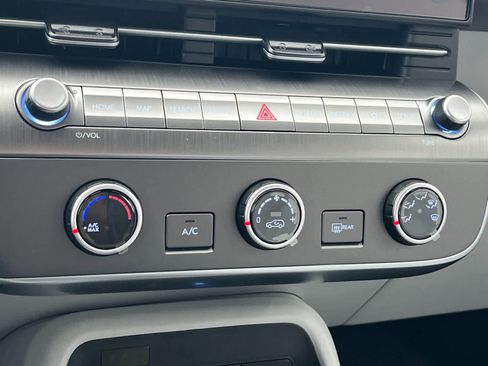 New 2026 Hyundai Kona SE image 20