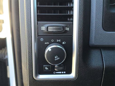 Used 2019 RAM 1500 Classic Warlock w/ Electronics Group image 32