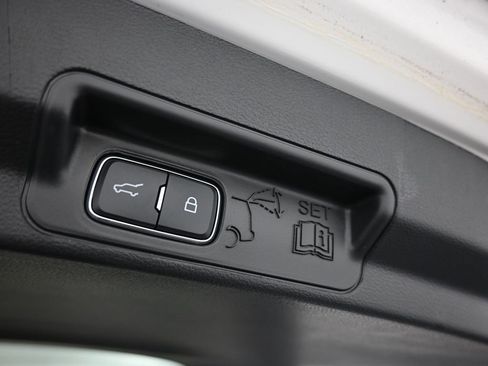 New 2025 Ford Explorer Active w/ Active Comfort Package image 22