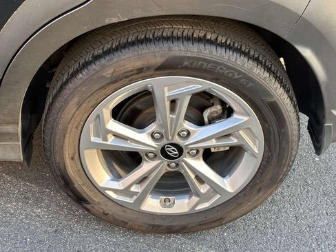 Used 2023 Hyundai Kona SEL AWD/4WD image 15