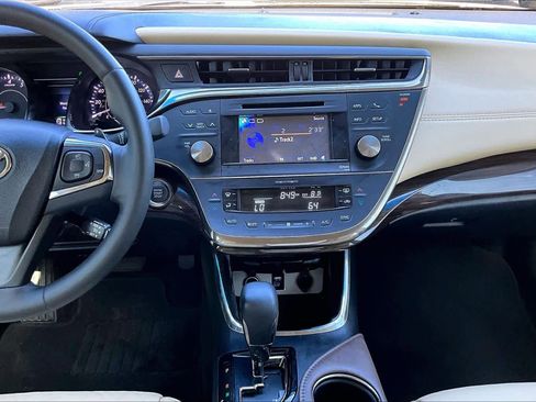 Used 2014 Toyota Avalon XLE Touring FWD image 7