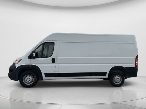 Used 2025 RAM ProMaster 3500 w/ Convenience Group FWD image 9