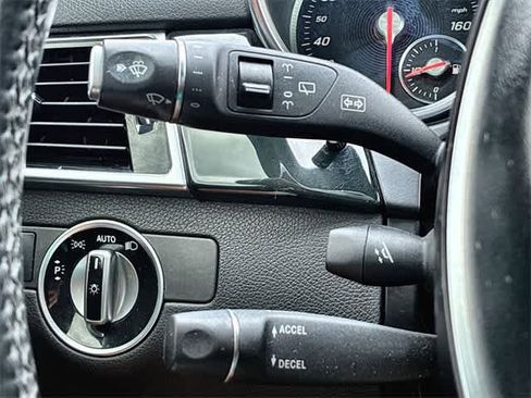 Used 2019 Mercedes-Benz GLE 400 4MATIC image 28