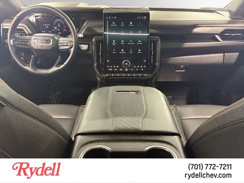 Used 2026 GMC Yukon AT4 AWD/4WD image 12