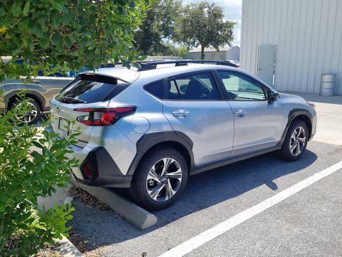 Used 2026 Subaru Crosstrek 2.5i Premium AWD/4WD image 9
