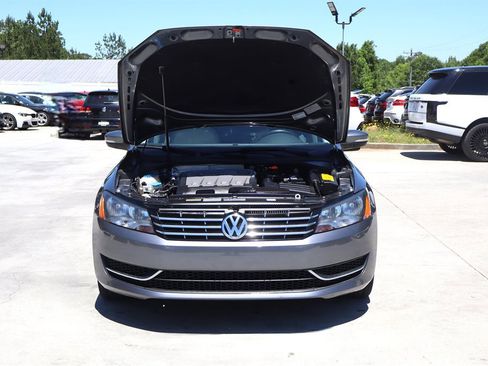 Used 2013 Volkswagen Passat TDI SE FWD image 33