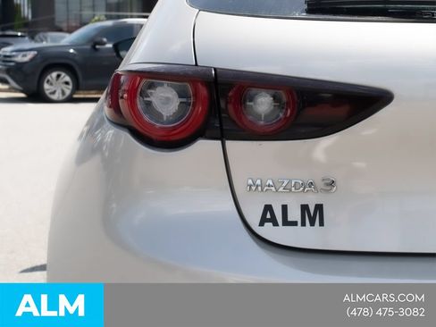 Used 2024 MAZDA MAZDA3 s FWD image 10