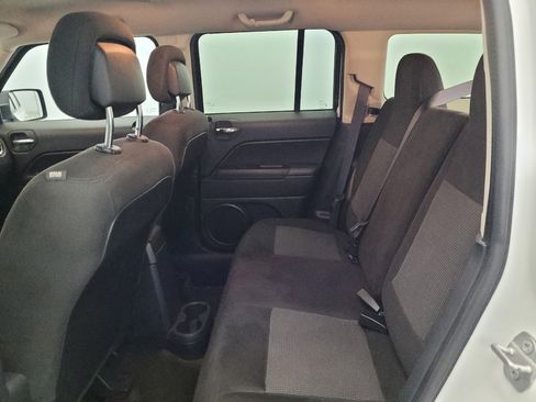 Used 2016 Jeep Patriot Sport w/ Power Value Group FWD image 18