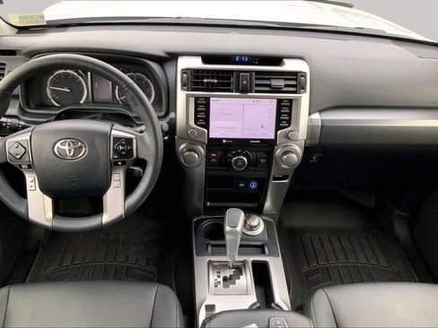 Used 2022 Toyota 4Runner TRD Sport w/ Technology Package AWD/4WD image 14