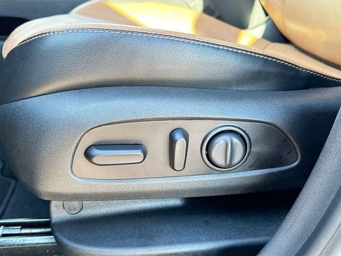 Used 2020 GMC Terrain SLT w/ Preferred Package image 17