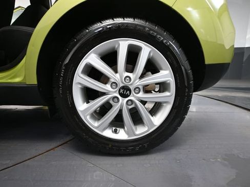 Used 2019 Kia Soul + w/ Audio Package FWD image 14