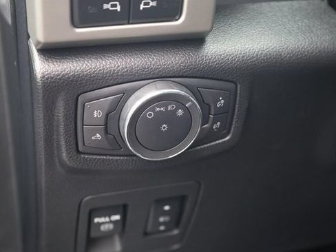 Used 2019 Ford F150 Lariat AWD/4WD image 13