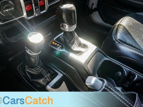 Used 2018 Jeep Wrangler Unlimited Sahara w/ LED Lighting Group image 33