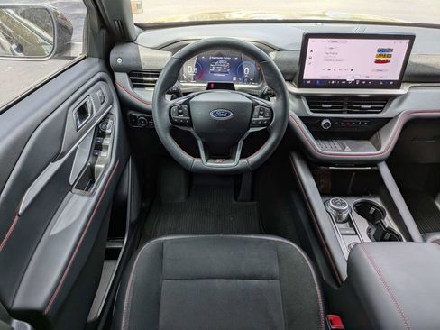 Used 2025 Ford Explorer ST AWD/4WD image 22