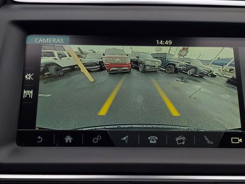 Used 2018 Jaguar E-PACE R-Dynamic HSE image 27