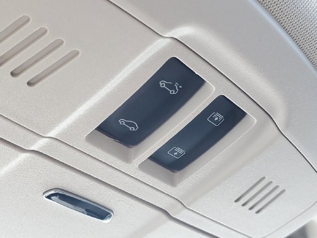 Used 2020 Buick Envision Essence w/ Experience Buick Package AWD/4WD image 25