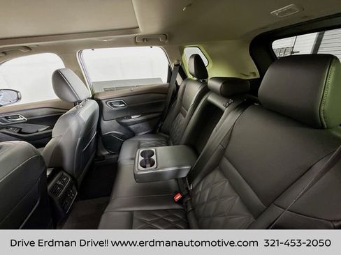 Certified 2023 Nissan Rogue Platinum w/ Platinum Premium Package image 9