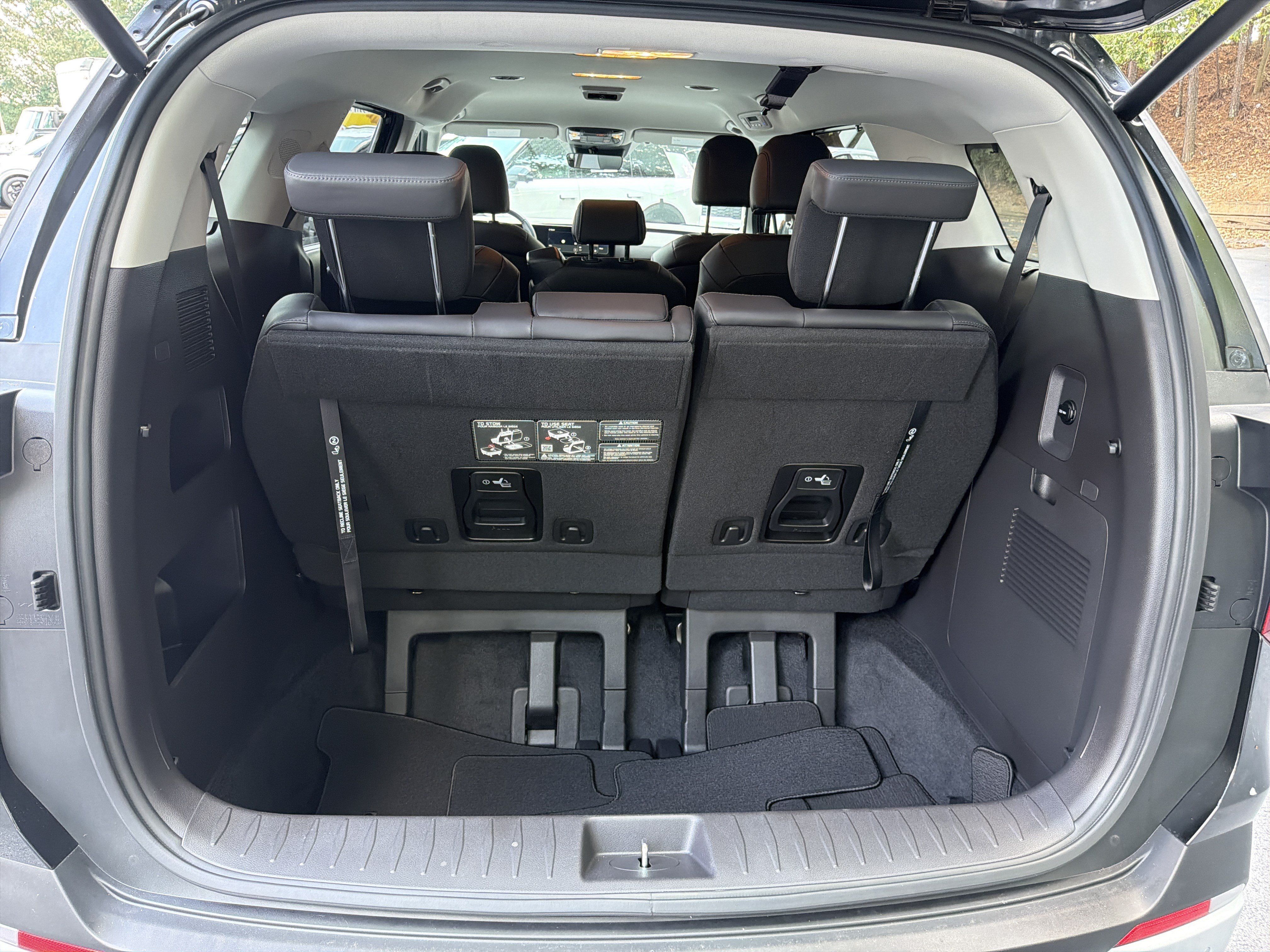 Certified 2026 Kia Carnival EX FWD image 17