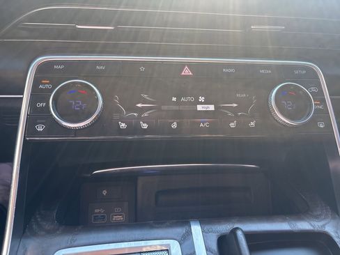 Used 2021 Genesis GV80 3.5T Advanced + image 12