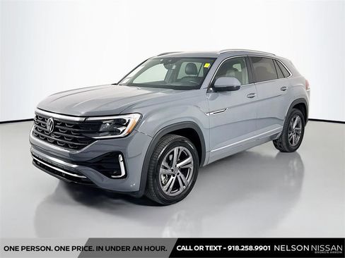 Used 2024 Volkswagen Atlas Cross Sport SEL R-Line AWD/4WD image 1