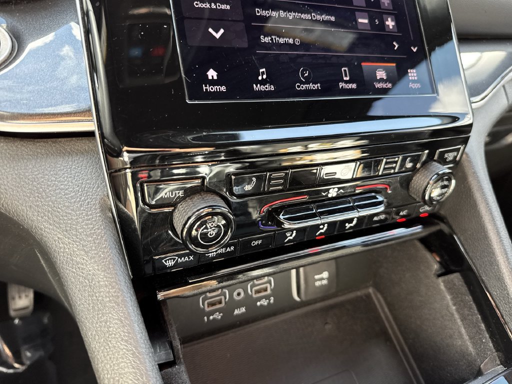 Used 2022 Jeep Grand Cherokee Altitude AWD/4WD image 51