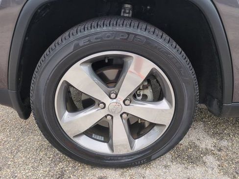 Used 2016 Jeep Grand Cherokee Limited AWD/4WD image 11