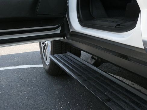 Used 2021 GMC Yukon Denali image 29