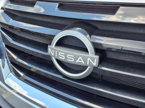 Used 2024 Nissan Pathfinder SV FWD image 29