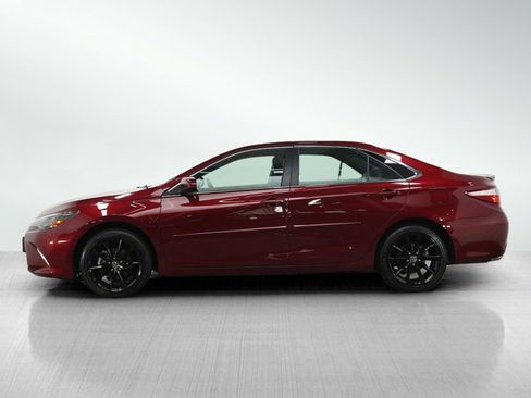 Used 2015 Toyota Camry XSE w/ Advanced Technology Package FWD image 2