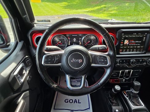 Used 2020 Jeep Gladiator Rubicon AWD/4WD image 15